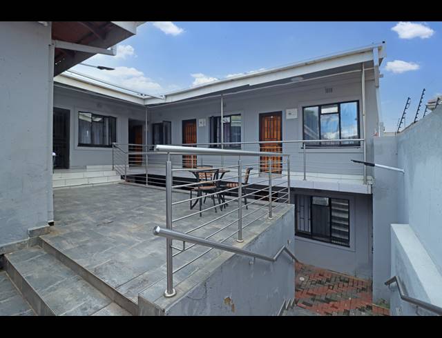 10 BEDROOM HOUSE FOR SALE IN BELLEVUE